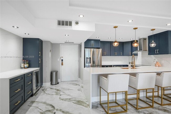 Building Photo - 3800 S Ocean Dr