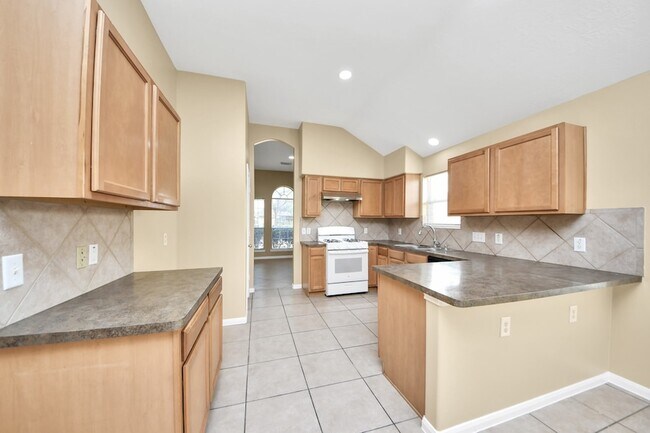 Building Photo - 8431 Taraglen Ct