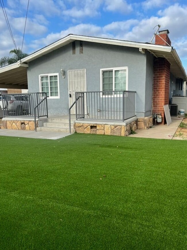 Building Photo - South 2nd- 4 Bed 2 Bath Remodeled Home in El Cajon!