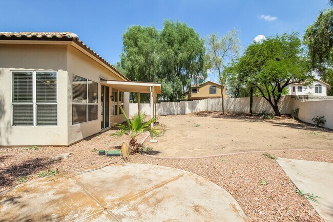 Building Photo - 6782 W Tina Ln
