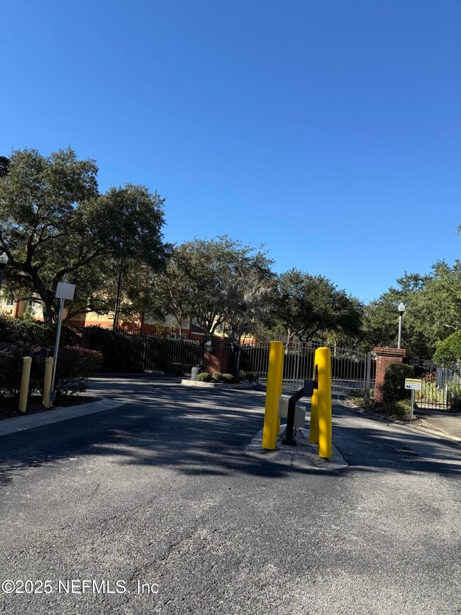 Building Photo - 4891 Castlegate Ct