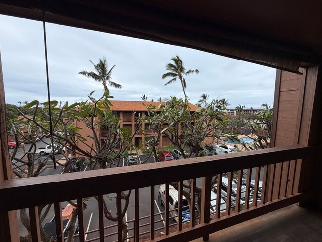 Building Photo - 3740 Lower Honoapiilani Rd