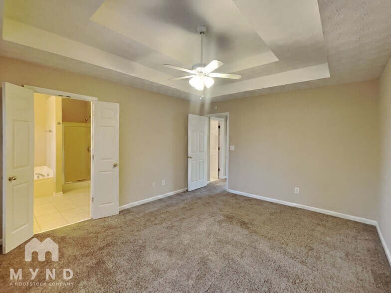 Building Photo - 123 Eagle Glen Dr