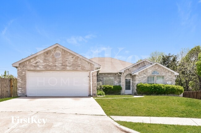 Building Photo - 106 Drake Ln