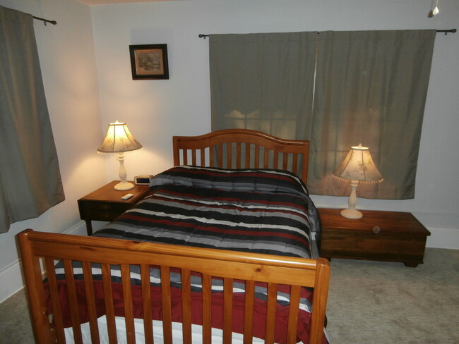 upstairs bedroom - 1375 Alcazar Ave