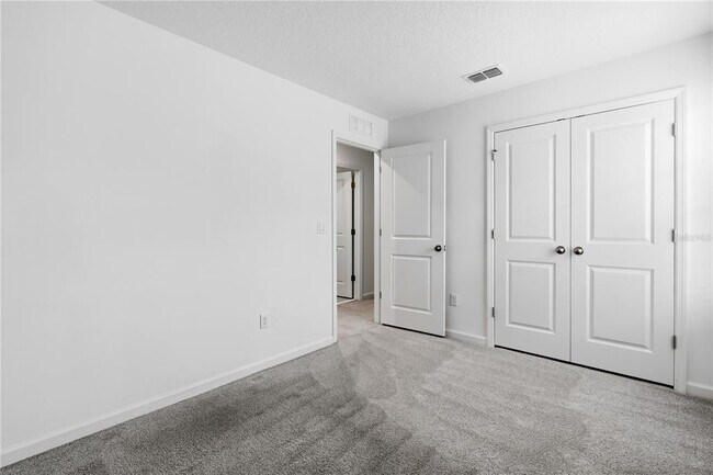 Building Photo - 1124 Lakeshore Breeze Pl