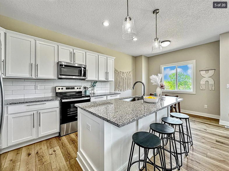Building Photo - 9137 Calvin Dr