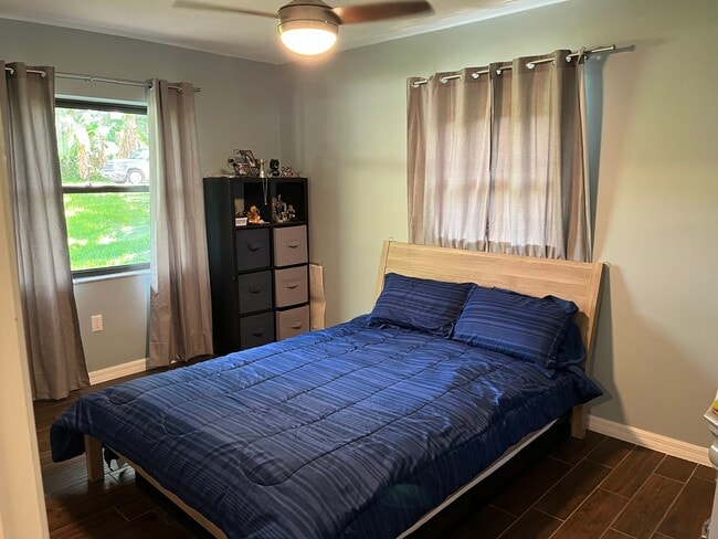 Building Photo - 2224 Magnolia Ave