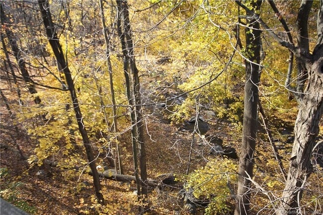 Building Photo - 14 Newtown Rd