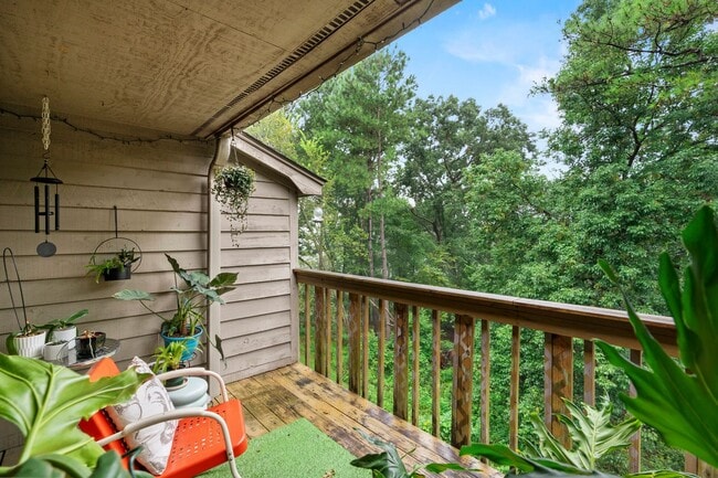 Building Photo - 2bd/2ba Condo on the Saluda River