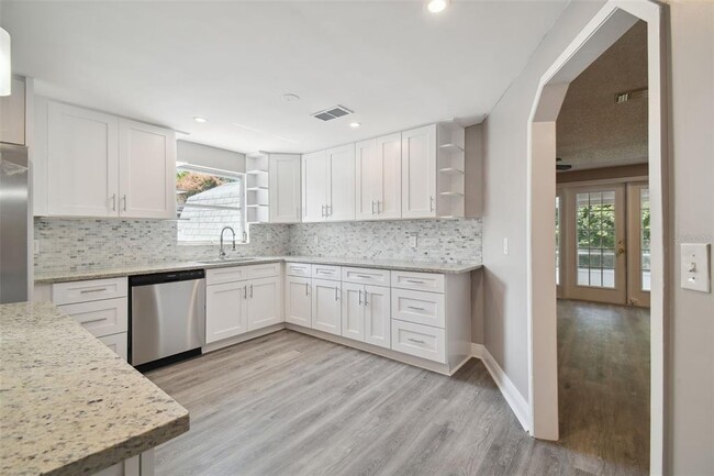 Building Photo - 7721 Heather St