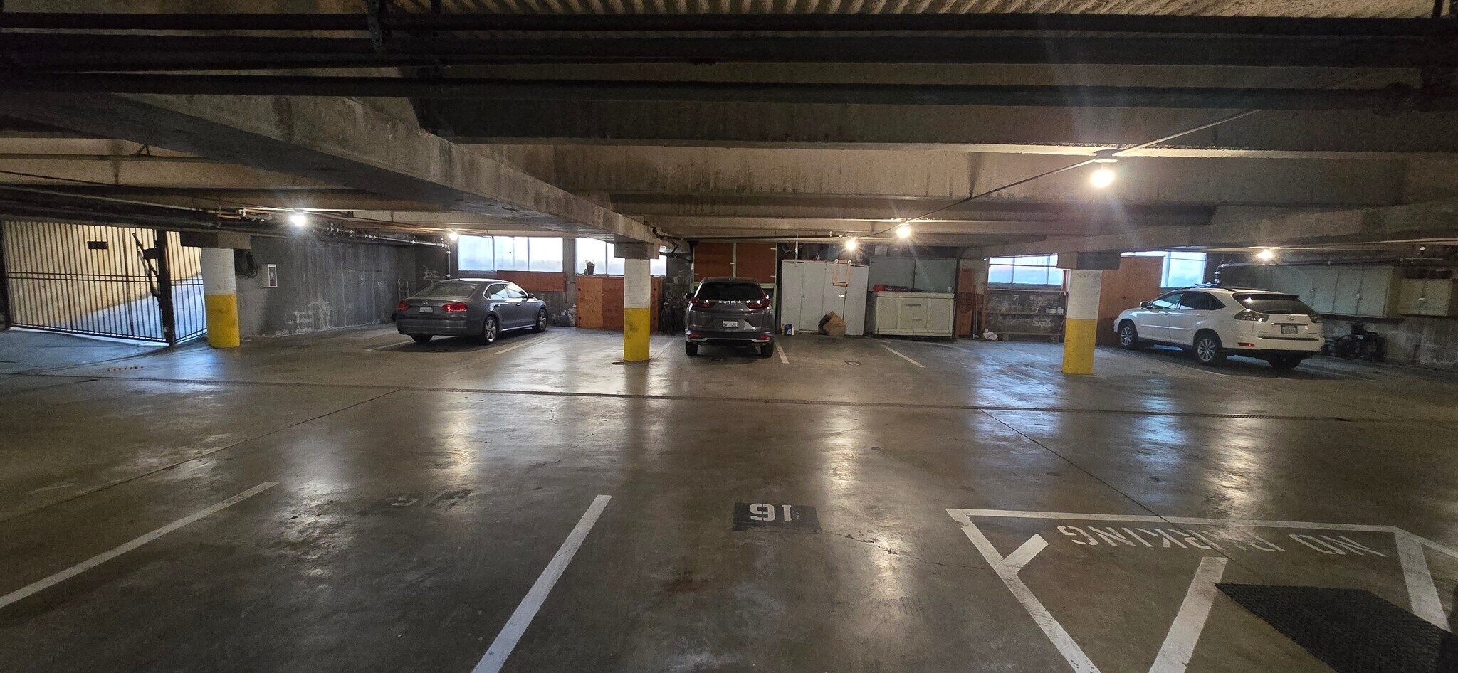 Building Photo - 2075 E Appleton St