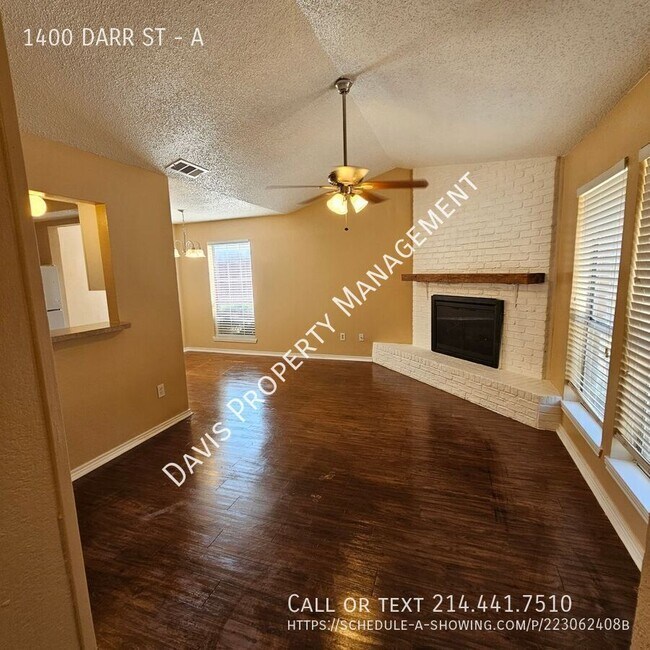 Building Photo - 1400 Darr St