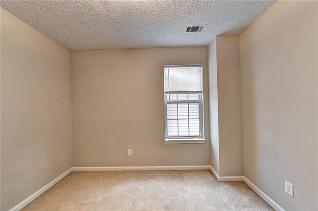 Building Photo - 960 Melrose Park Pl NW