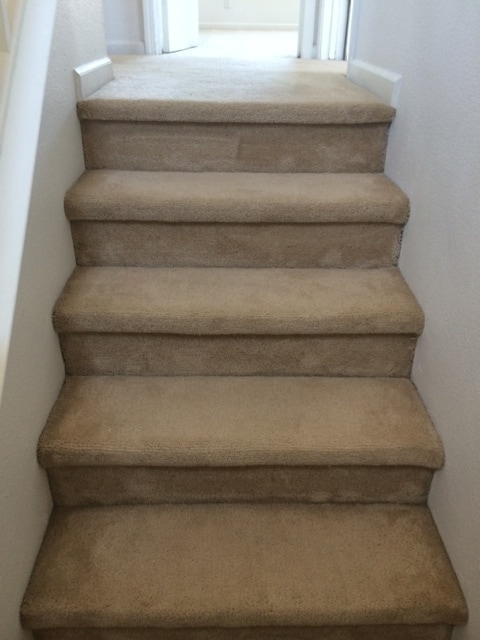 Building Photo - 2328 S Fallbrook Dr