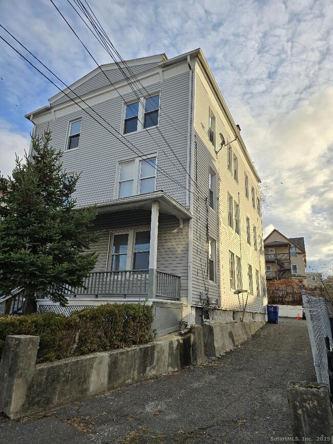 Primary Photo - 133 South St