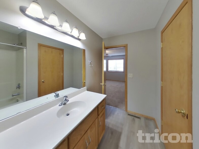 Building Photo - 10082 179th Ln NW