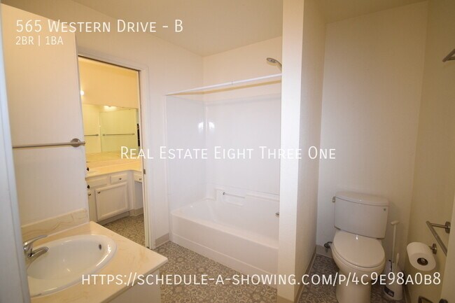 Building Photo - 565 Western Dr