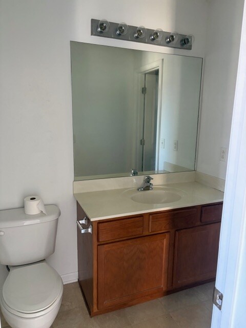 Building Photo - 2033 Victory Gallop Ln