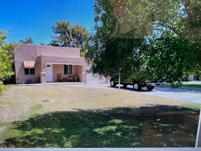 Building Photo - 538 E Colter St