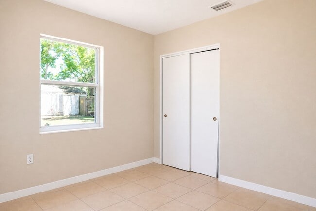 Building Photo - 3 Bedroom, 1 Bathroom Home for Rent in Largo!