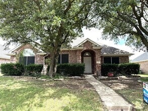 Building Photo - 10608 Red Cedar Dr
