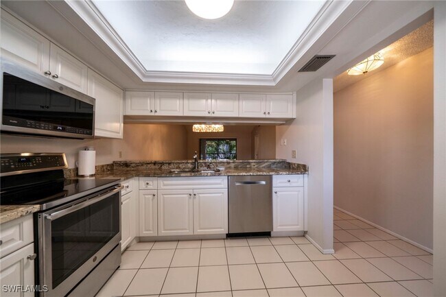 Building Photo - 17455 Blueberry Hill Dr