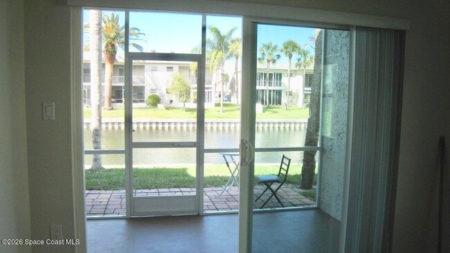 Building Photo - 419 Blue Jay Ln