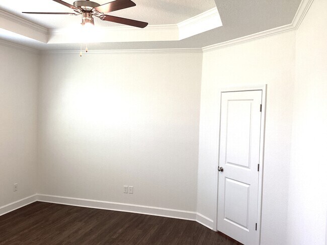 Building Photo - 378 Sandstone Dr