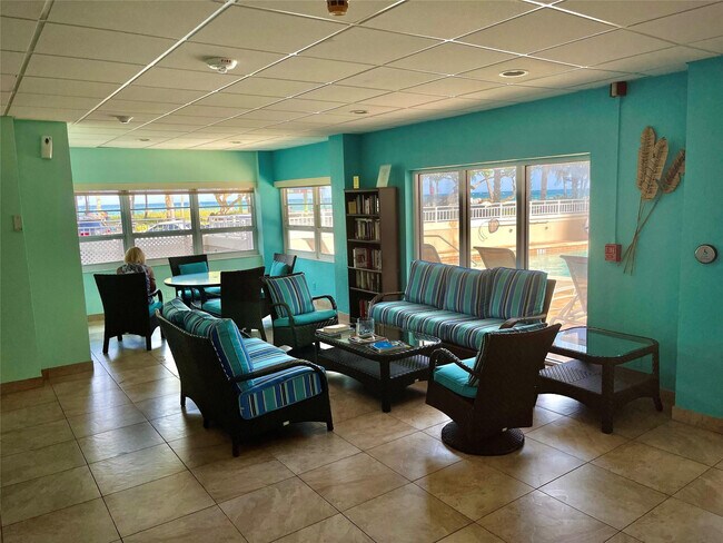 Building Photo - 133 N Pompano Beach Blvd