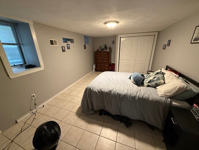 Building Photo - 146 W Fourth St