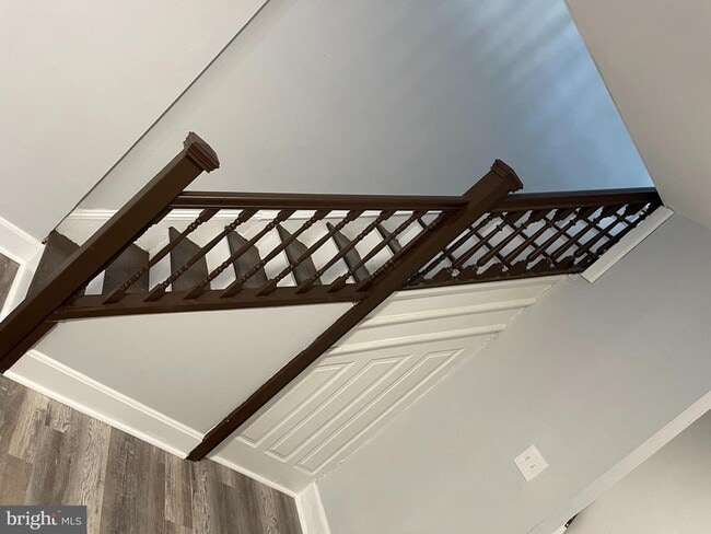 Building Photo - 127 E Coulter St