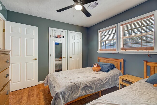 Building Photo - 3415 80th St