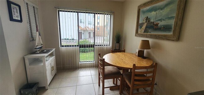 Building Photo - 1515 Pinellas Bayway S