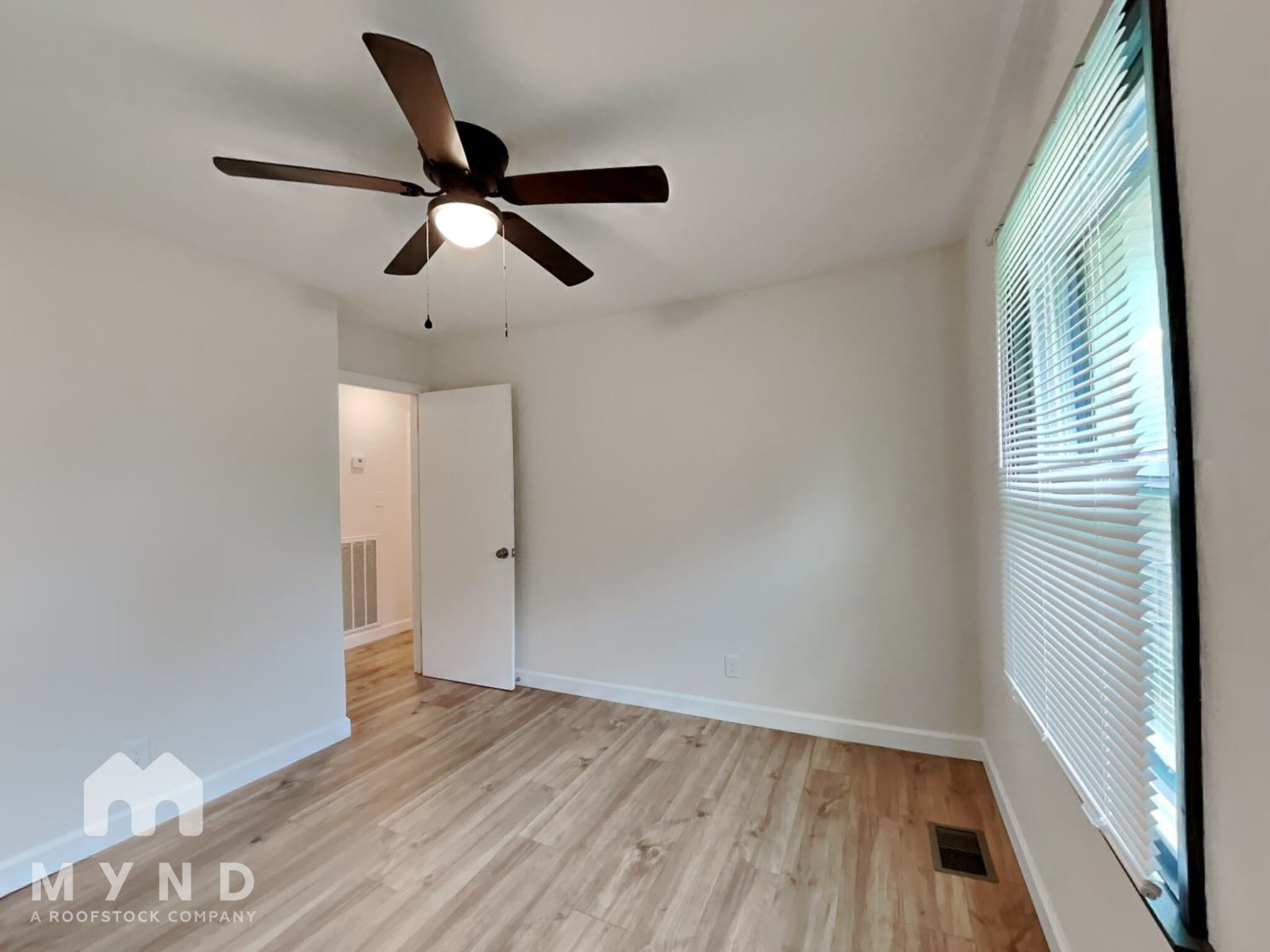 Building Photo - 352 Melpar Dr