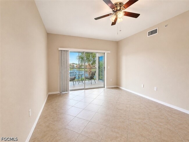 Building Photo - 6490 Aragon Way