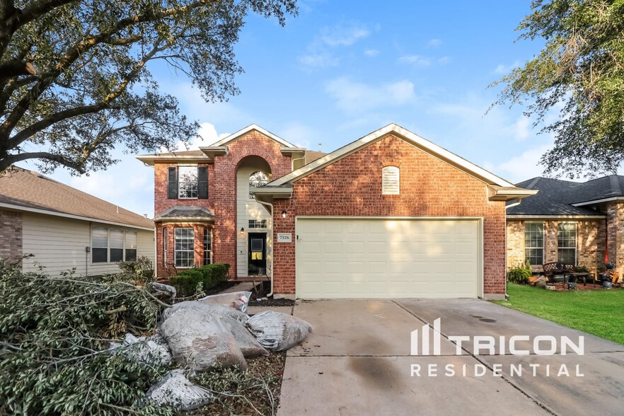 Primary Photo - 7526 Oakwood Canyon Dr
