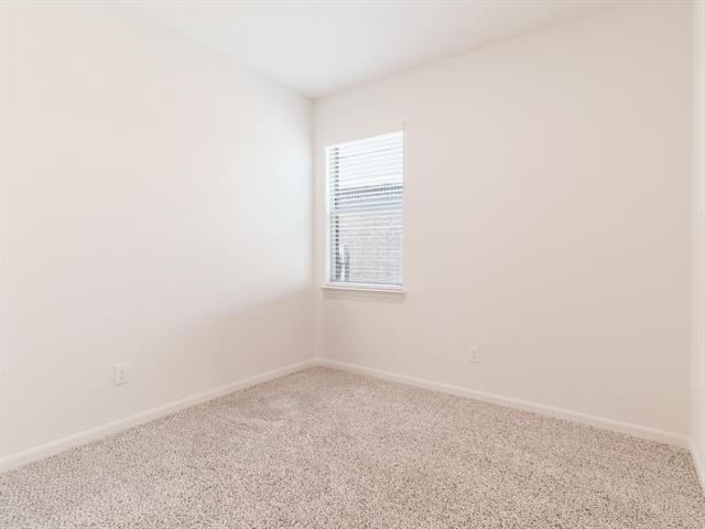 Building Photo - 608 Aqueduct Dr