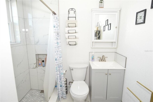 Building Photo - 156 146th Ave