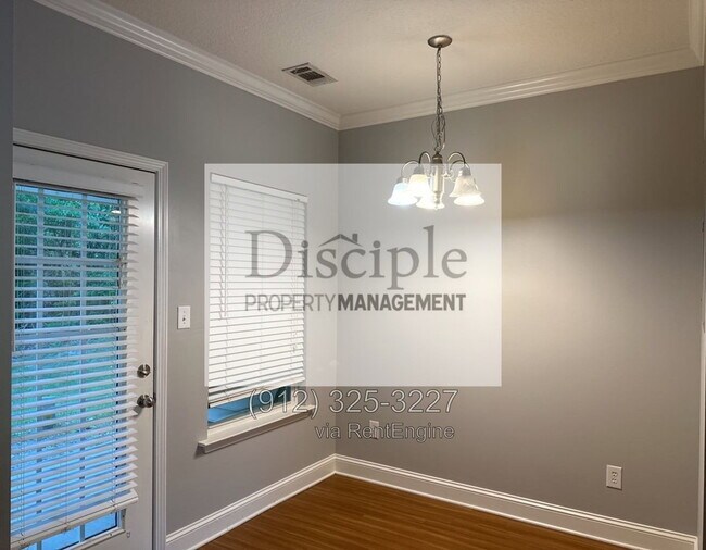 Building Photo - 273 Vining Way