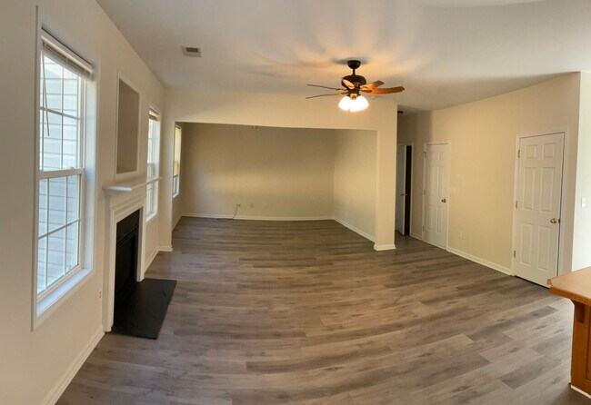 Building Photo - Coming Soon