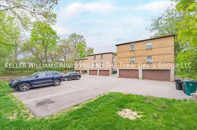 Building Photo - 3946 Millsbrae Ave