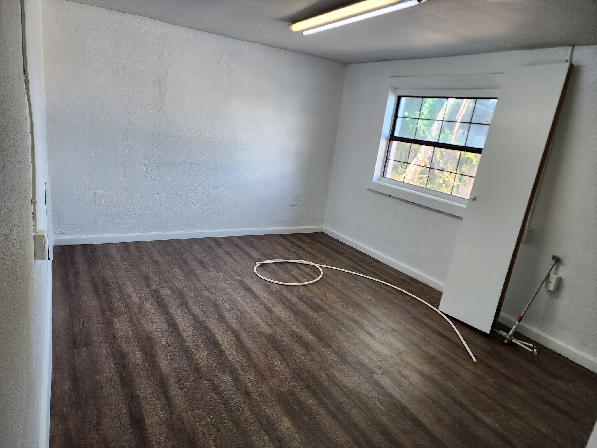 Building Photo - 1008 Maltby Ave