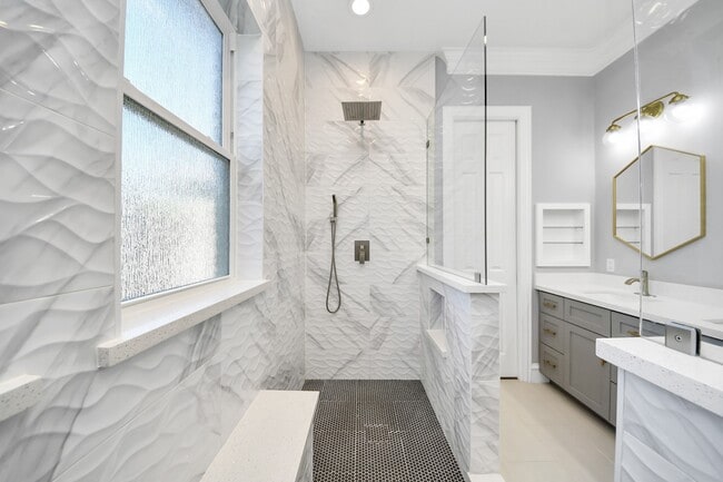 Building Photo - 5317 Feagan St