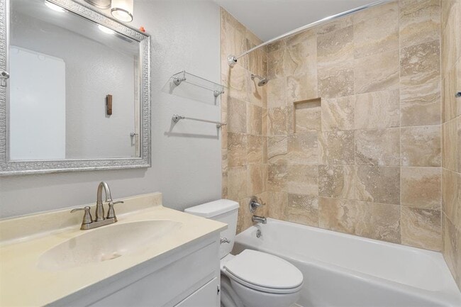 Building Photo - 8309 Beaver Brook Ln