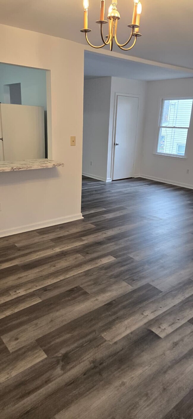 Building Photo - 5 Union St