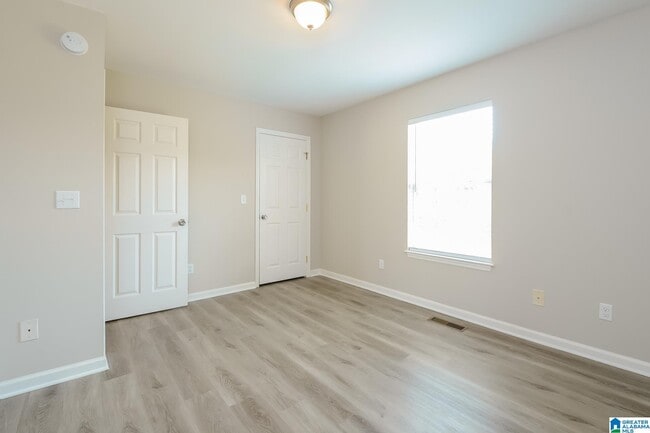 Building Photo - 373 Quail Hollow Rd