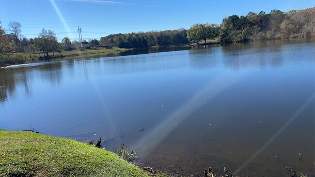 Building Photo - 6928 Mahonia Pl