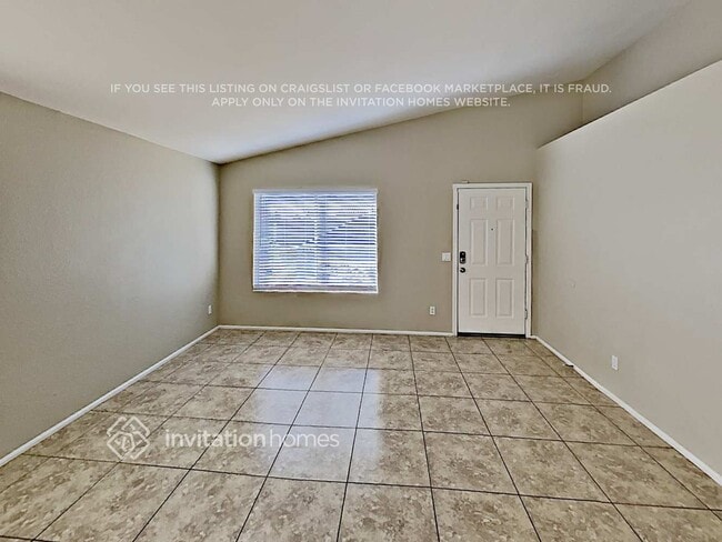 Building Photo - 519 N Balboa