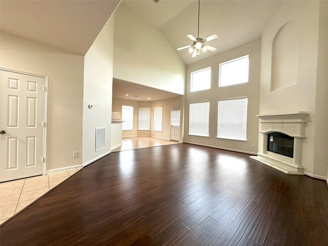 Building Photo - 11115 Lilac Manor Ct